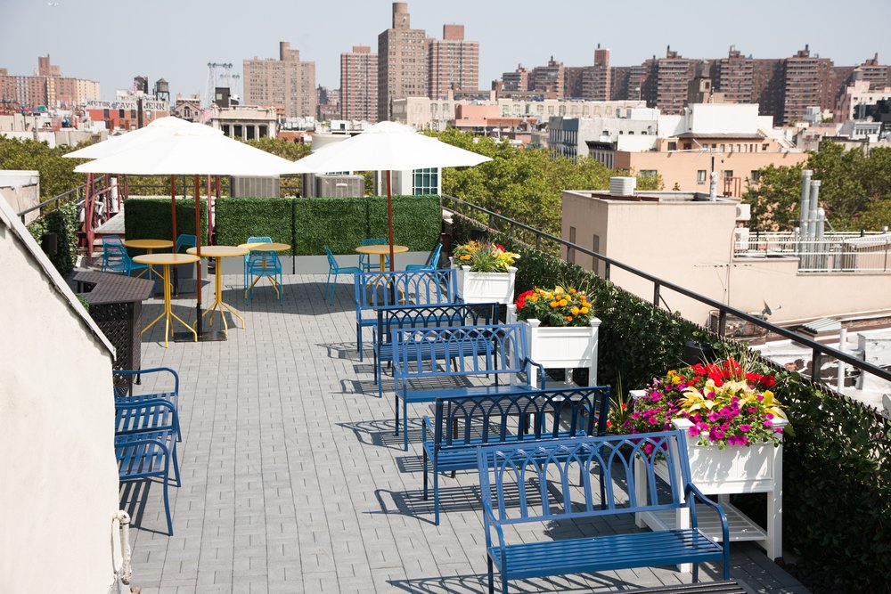 19.0502_1700BWAY_V6_Terrace